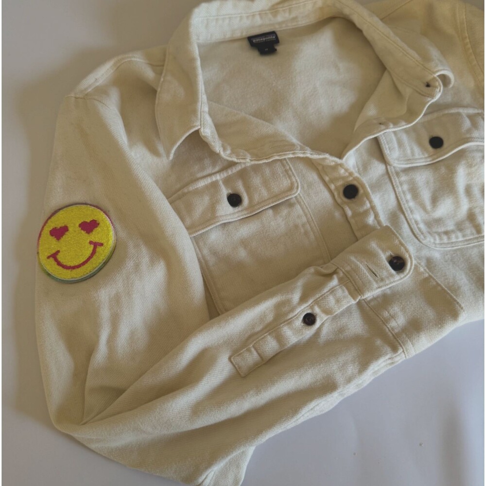 Patagonia Worn Wear Organic Cotton Cream Flannel Shirt Smiley Patch Womens M - Picture 4 of 16